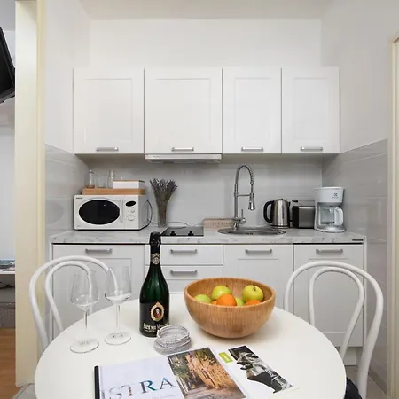 Kandlers street apartment Pula Buitenkant foto